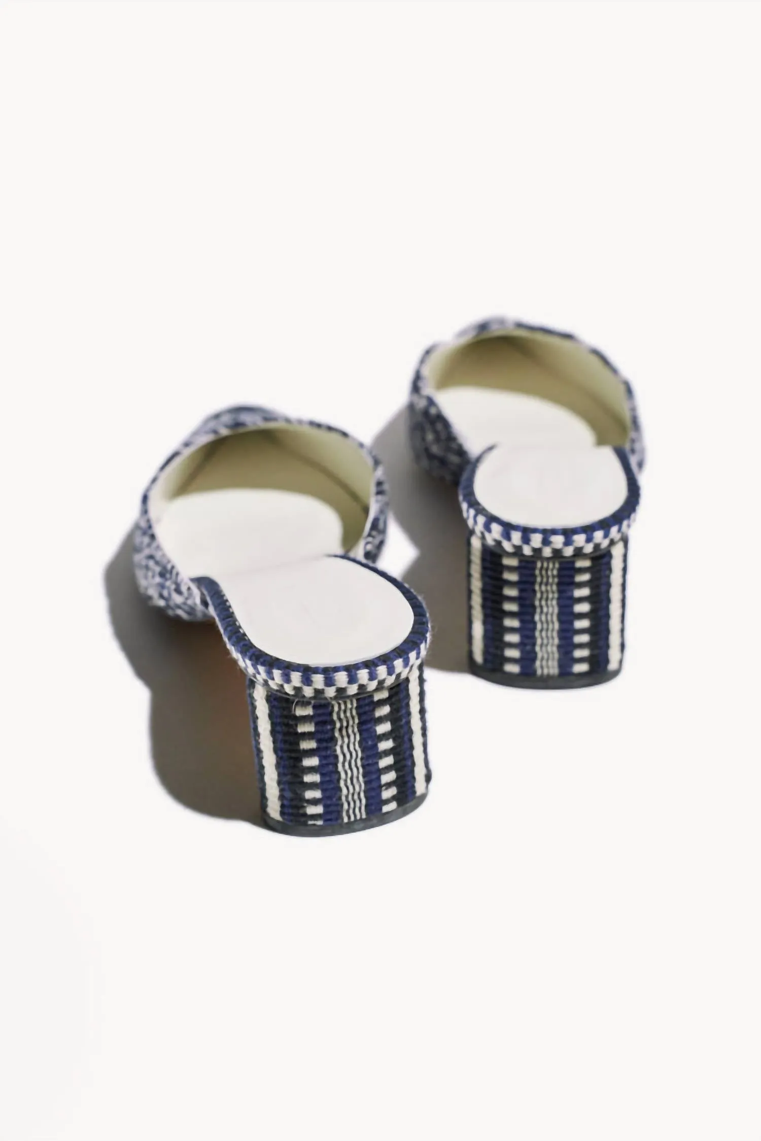 Amambaih - WOMEN'S INES SANDAL