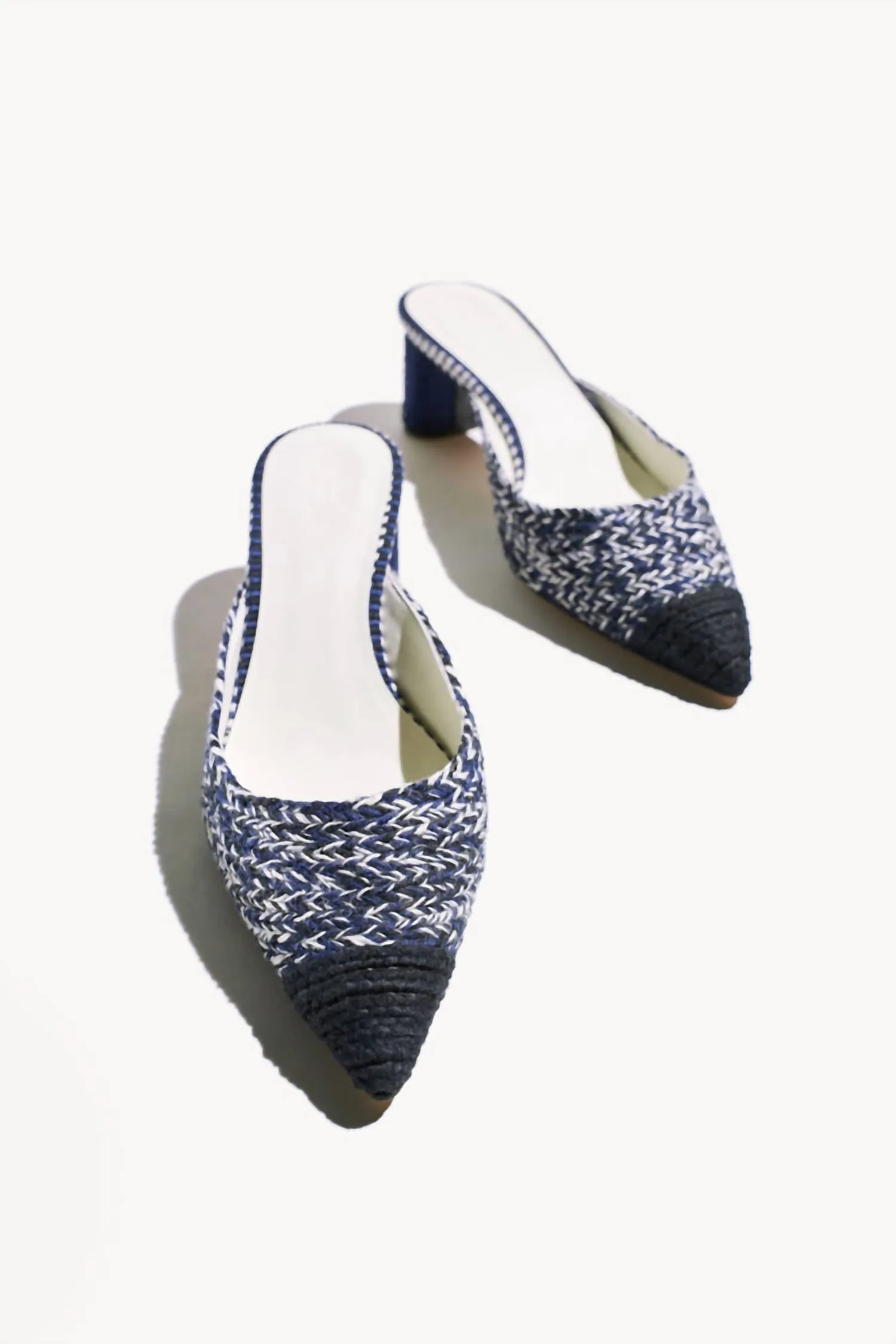 Amambaih - WOMEN'S INES SANDAL