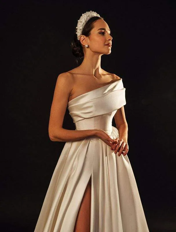 Stylish One Shoulder Wedding Dress