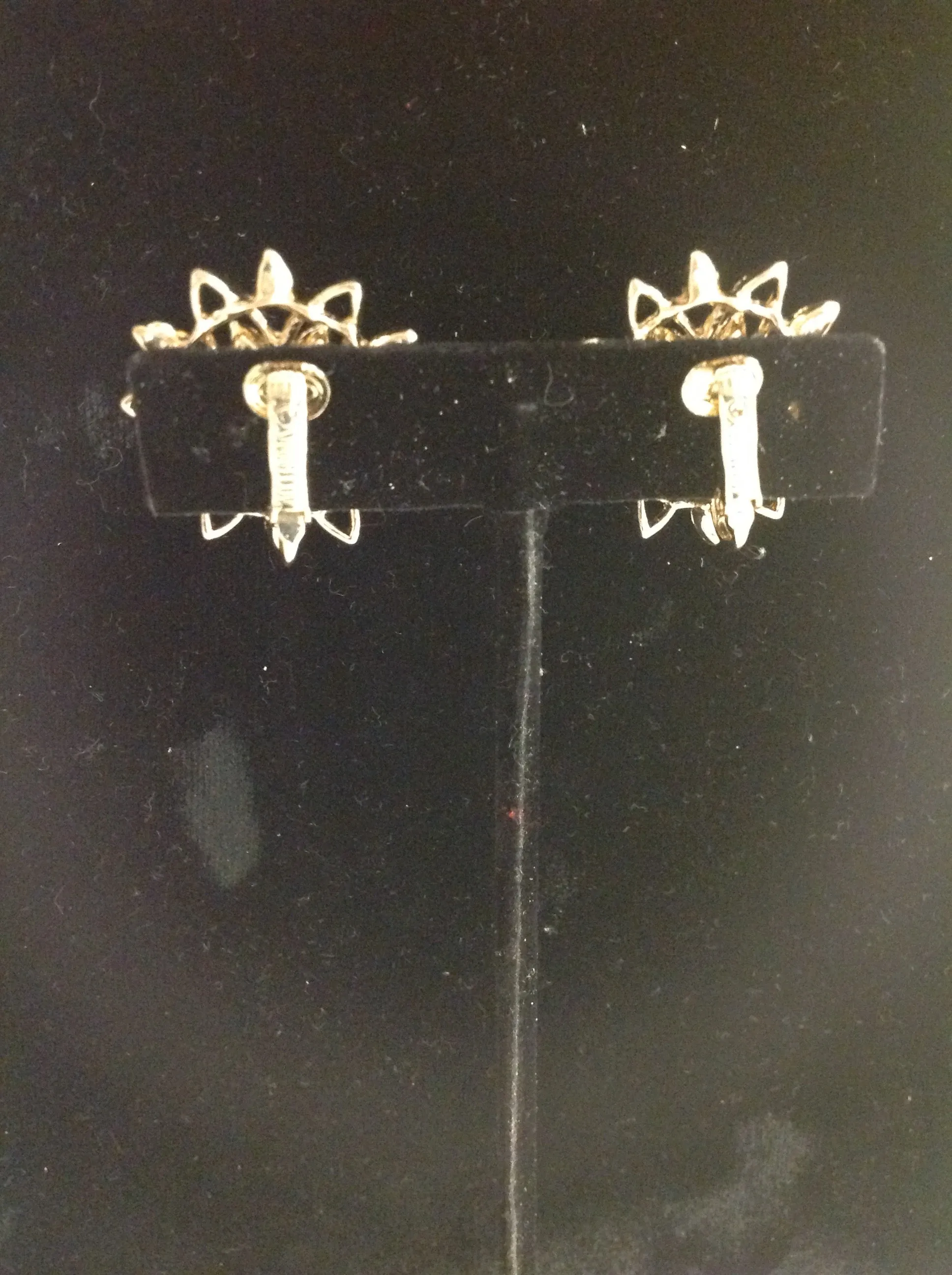 Vintage Goldtone Sunburst Floral Motif Sarah Coventry Clip On Earrings